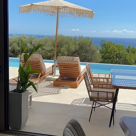 Вилла Thalassa Haven Lourdas